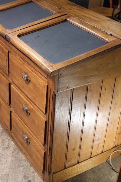 meuble de metier de commerce tiroir et vitrine ancien